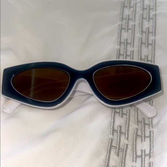 CC Chanel sunglasses 🕶️ 
Never worn 
Sold As Is - Picture 1 of 5